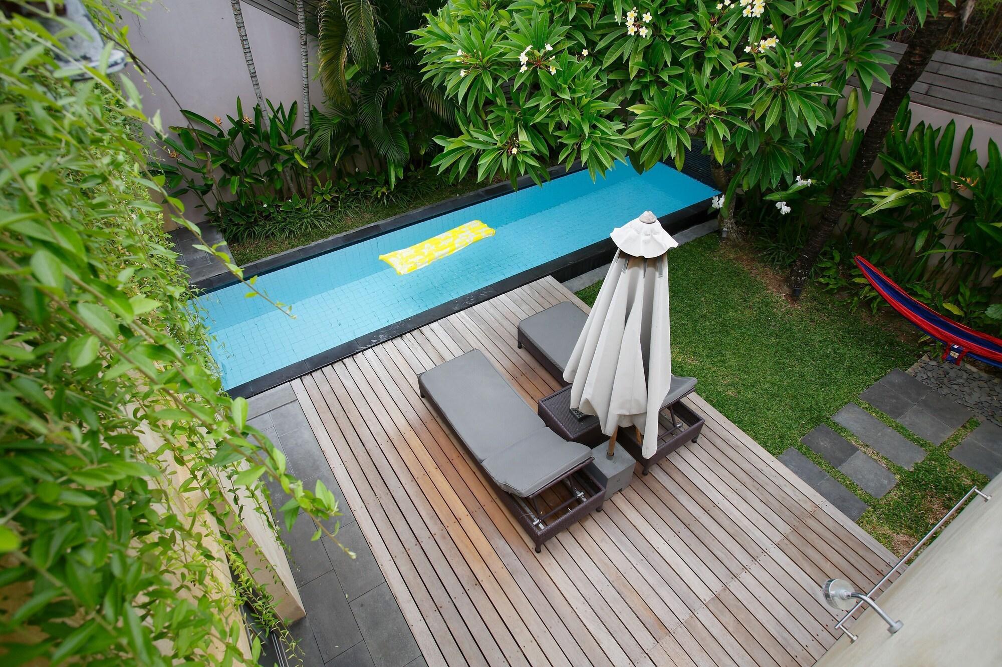 Bali Island Villas And Spa Seminyak Exterior photo